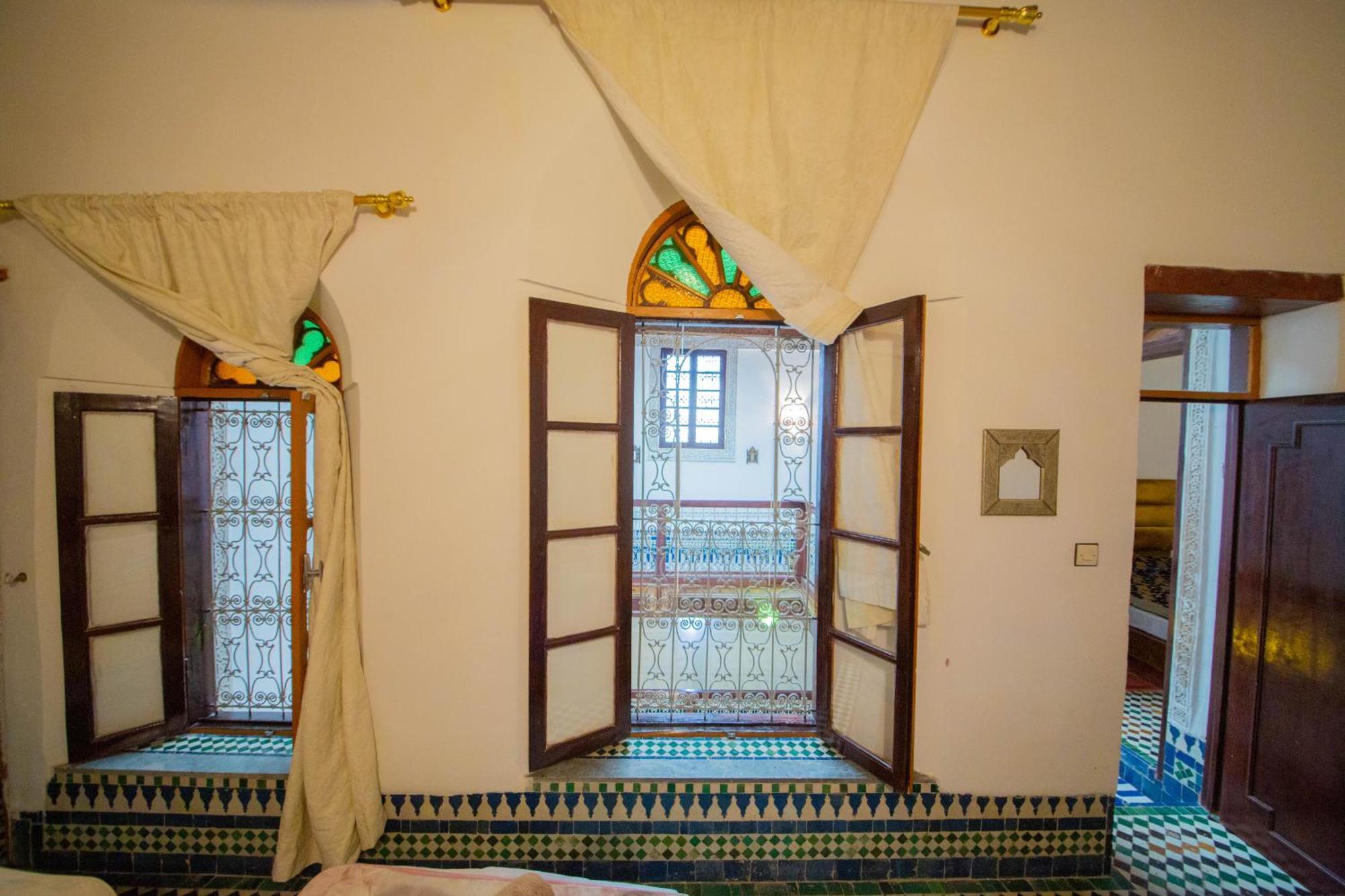 Hello Otel Fès Dış mekan fotoğraf