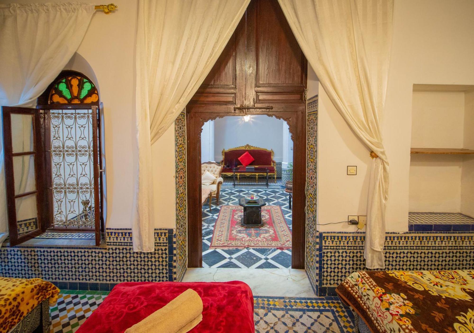 Hello Otel Fès Dış mekan fotoğraf